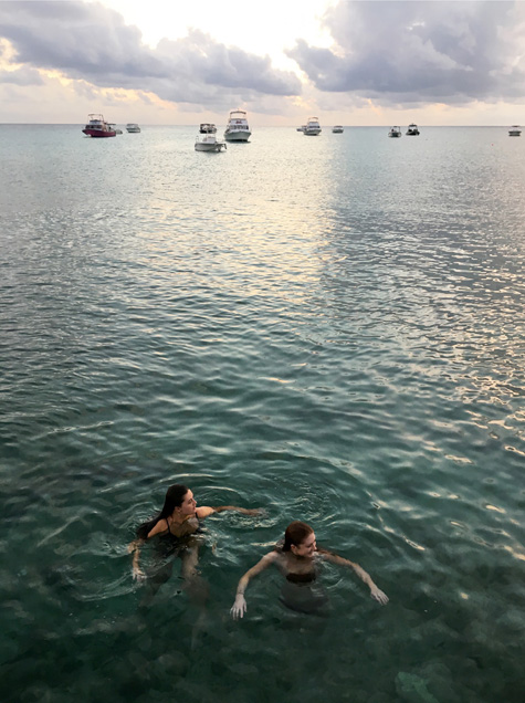 Cayman 17/18